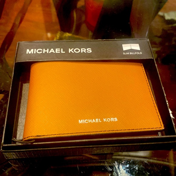 Michael Kors Men’s Wallet - Picture 1 of 4